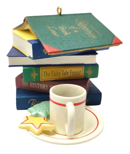 2003 Adventures of A Book Lover Hallmark Ornament (Book) QXG8589