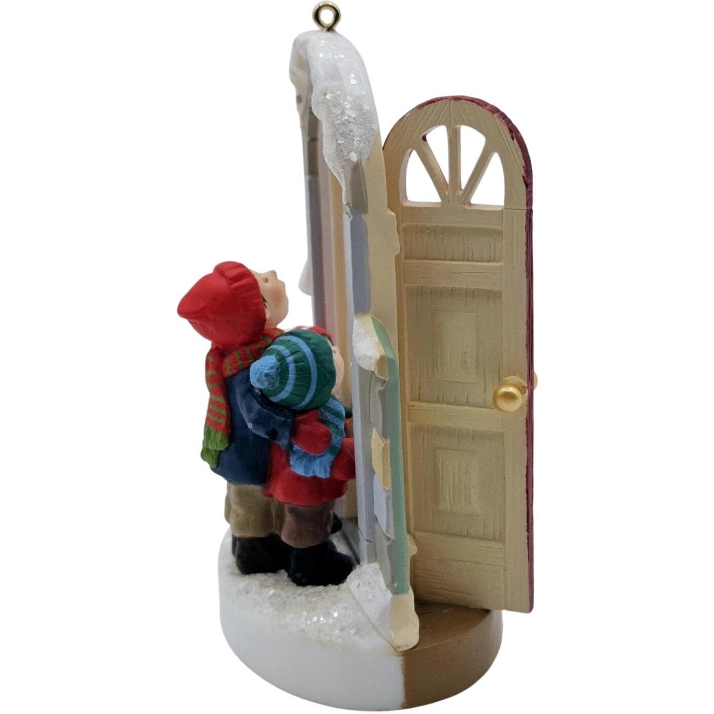 2003 Caroling at the Door Hallmark Ornament (Caroling) QXG8819