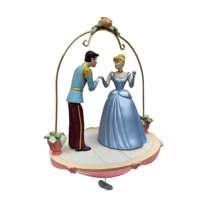 2003 Cinderella and Prince Charming Hallmark Ornament (Cinderella) QXD5139 Image3