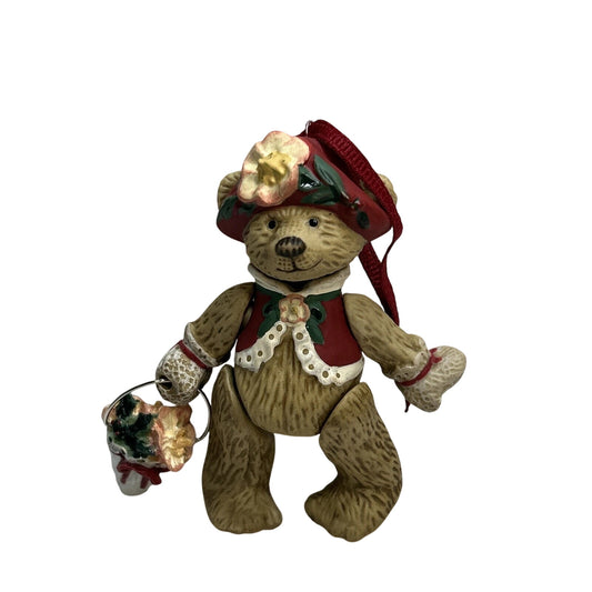 2003 Gift Bearers Hallmark Ornament (Gift Bearers) QX8239 Image1