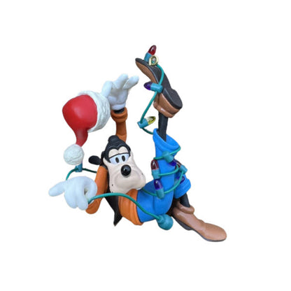 2003 Goofy Helps Out Hallmark Ornament (Disney) QXD5037