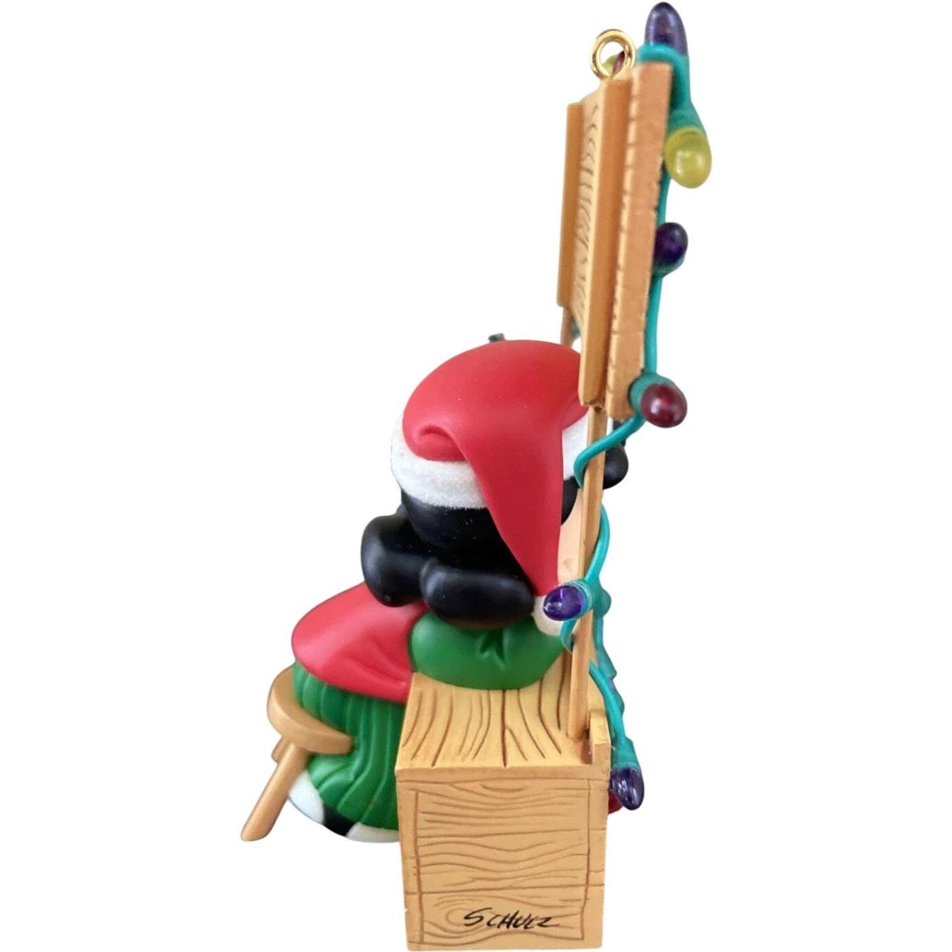 2003 Holiday Advice Booth Lucy Hallmark Ornament (Peanuts) QXI4257