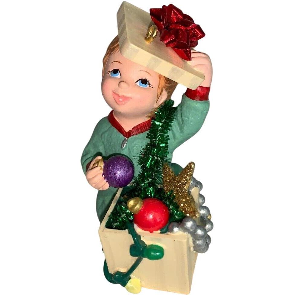 2003 Little Christmas Helper Hallmark Ornament (Baby) QXG8747