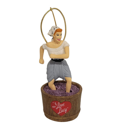 2003 Lucy's Italian Movie Hallmark Ornament (I Love Lucy) QXI8387 Image1