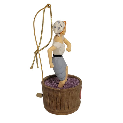 2003 Lucy's Italian Movie Hallmark Ornament (I Love Lucy) QXI8387 Image3