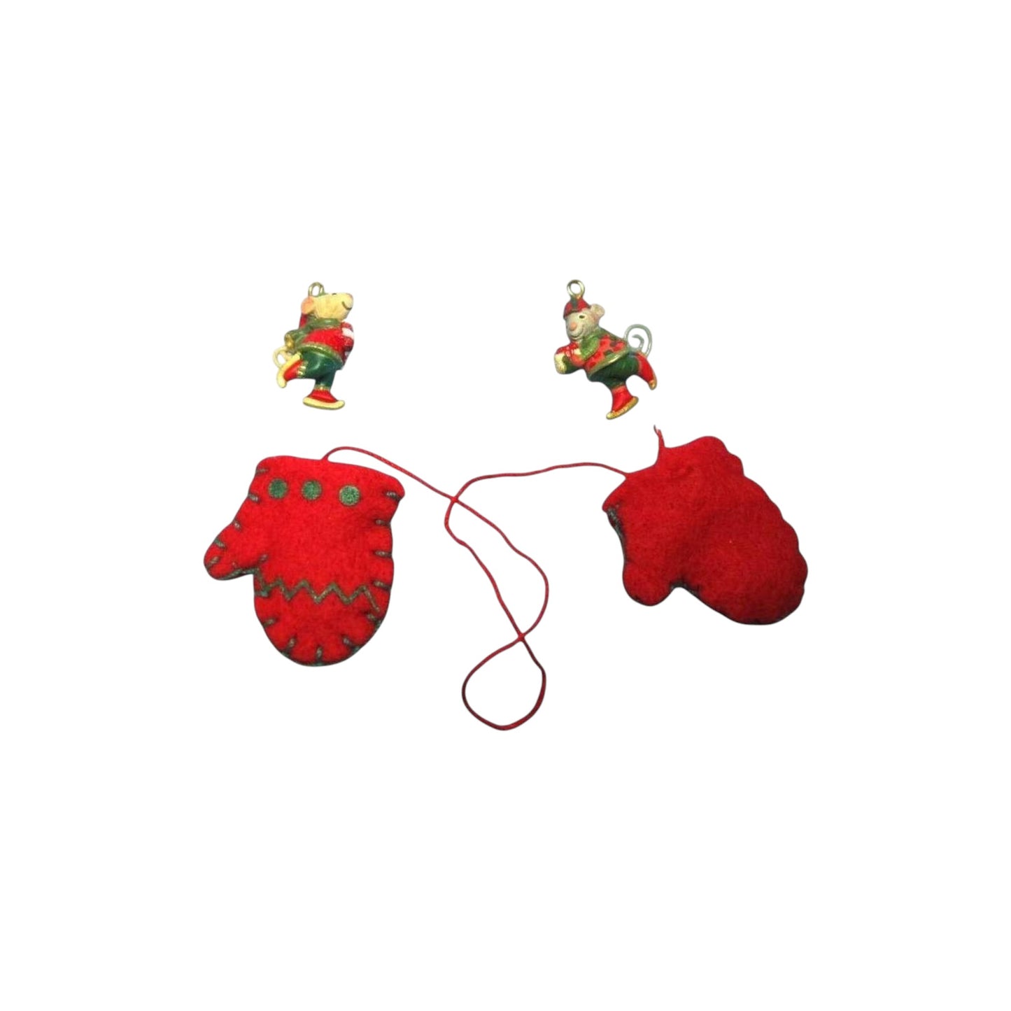 2003 Mouse-Warming Gift (Mittens)