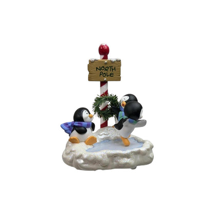 2003 Pal at the Pole Hallmark Ornament (Kris' Penguins) QXG8827 Image1