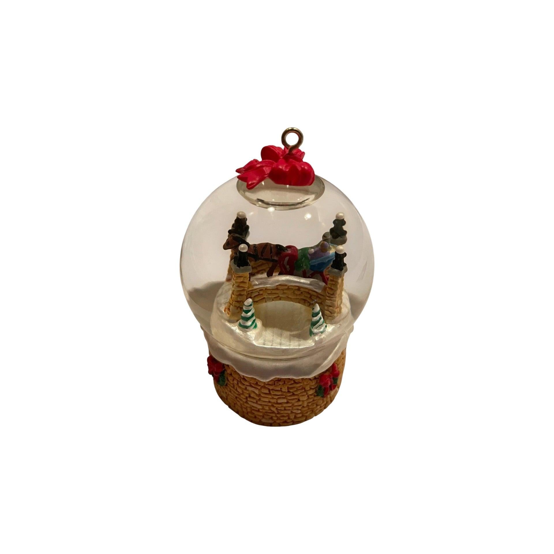 2003 Sleigh Ride Hallmark Ornament (Winter Wonderland) QX8207 Image5