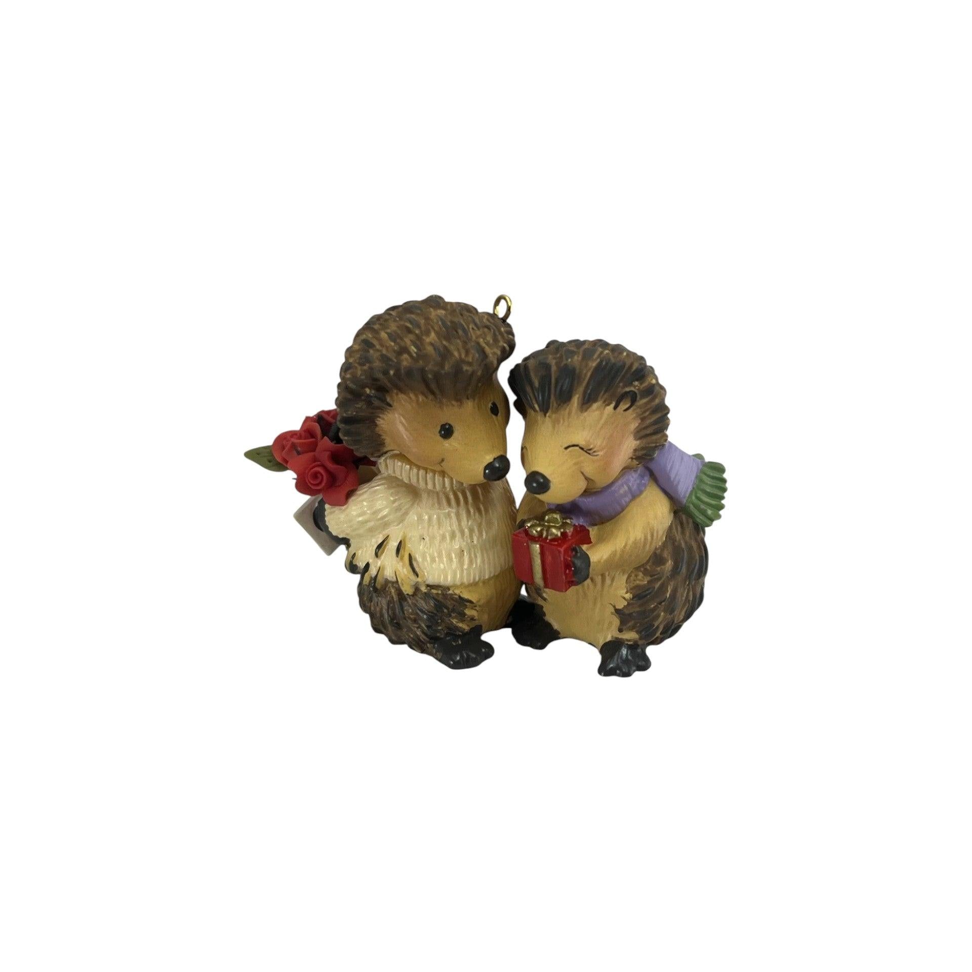 2003 Stuck On You Hallmark Ornament (Hedgehogs) QXG8867 Image1