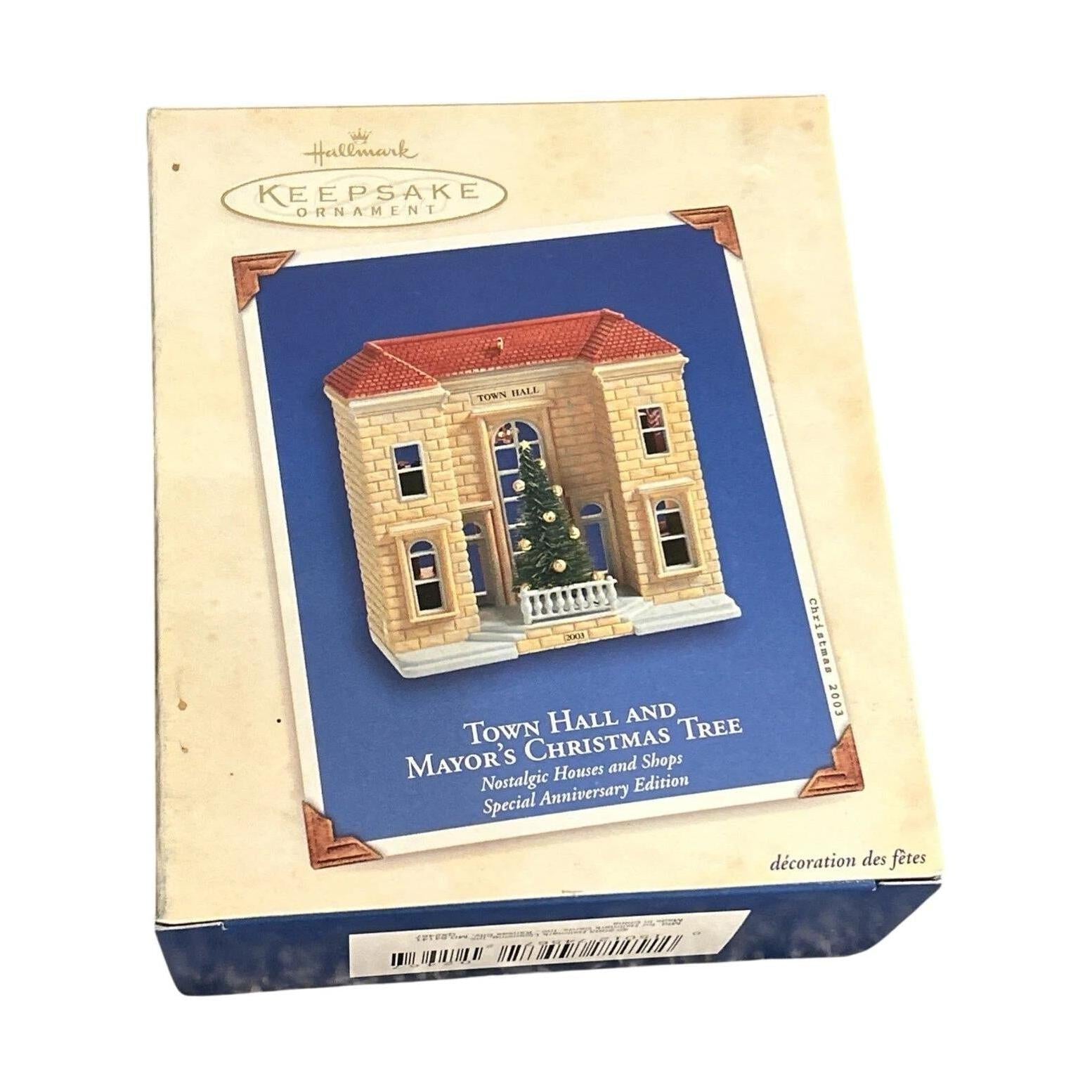 2003 Town Hall and Mayor's Christmas Tree Hallmark Ornament (Nostalgic Houses and Shops) QX2467 Image2