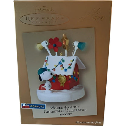 2003 World-Famous Christmas Decorator Hallmark Ornament (Peanuts) QXC3004