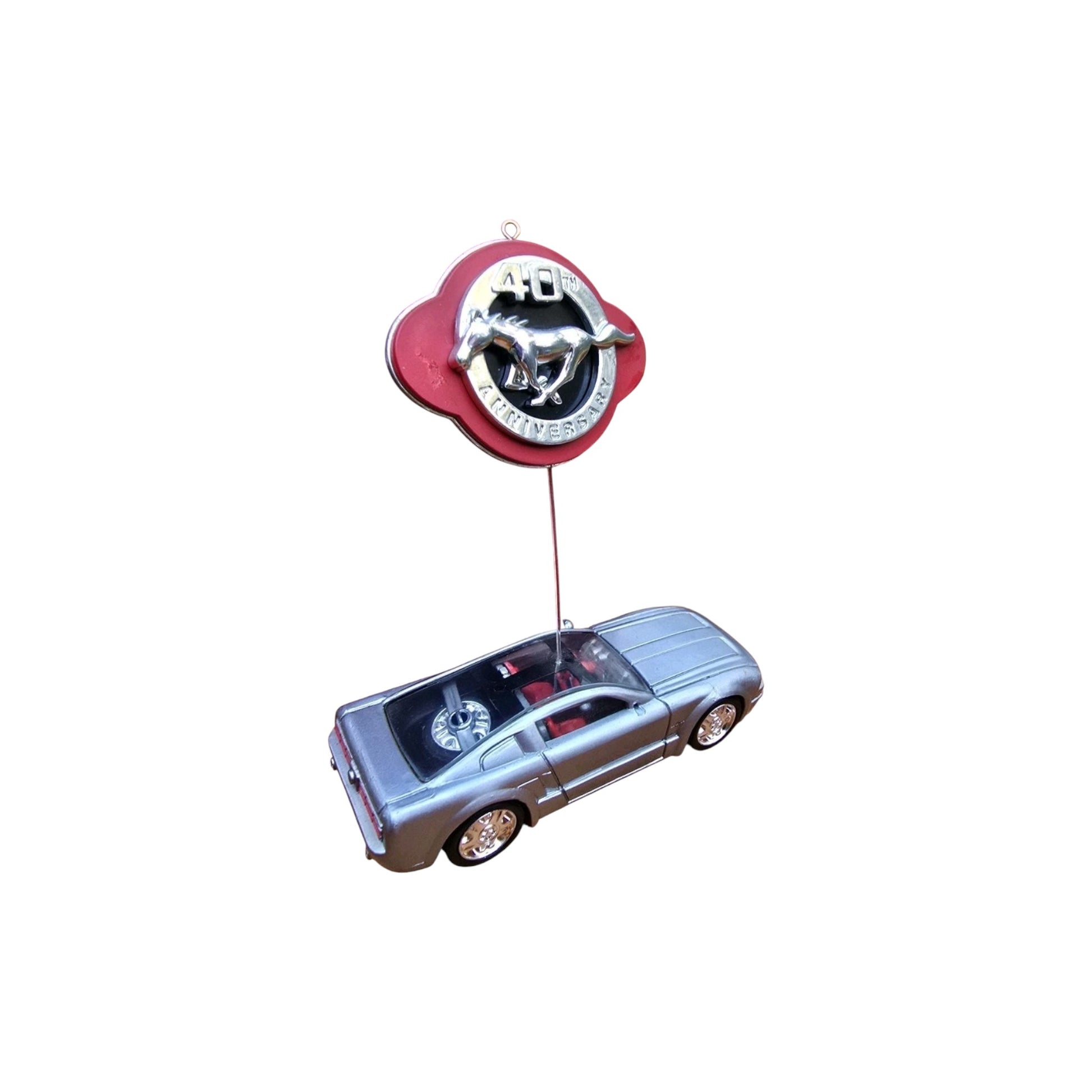 2004 40th Anniversary Mustang GT (Ford) Carlton Cards Heirloom Ornament CXOR-109L Image3