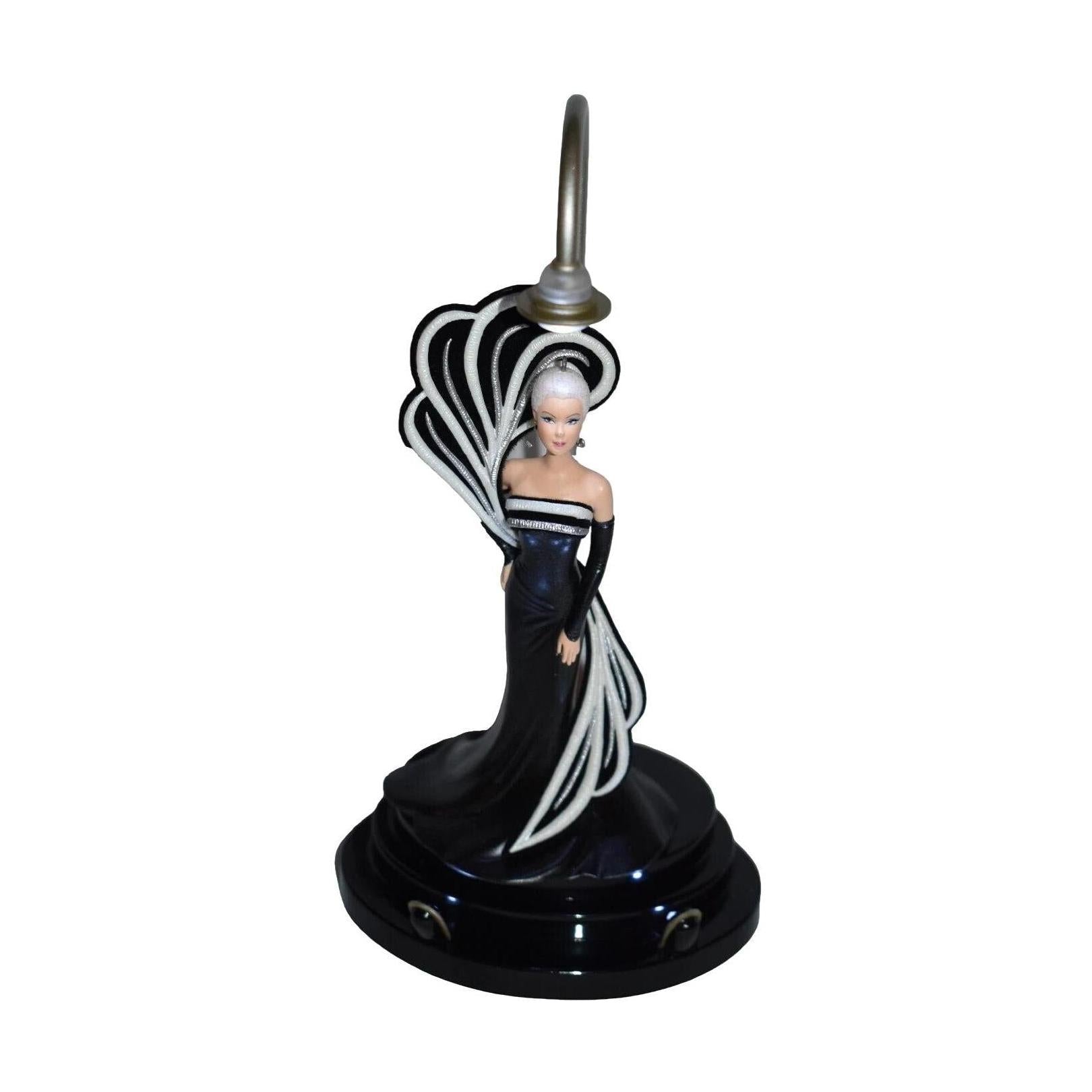 2004 45th Barbie Anniversary Hallmark Ornament (Barbie) QHB6601 Image3