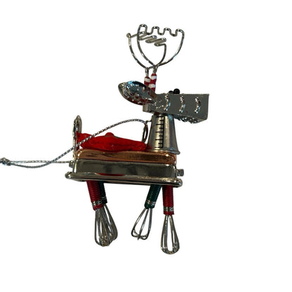 2004 Cookie Doe Reindeer Hallmark Ornament (Kitchen & Baking) QXG5441