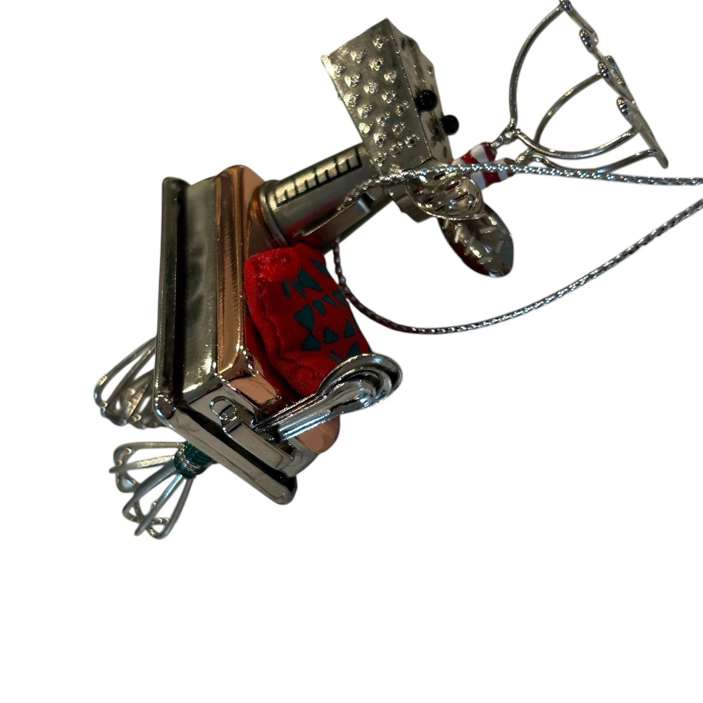 2004 Cookie Doe Reindeer Hallmark Ornament (Kitchen & Baking) QXG5441