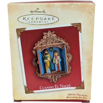 2004 Cuando El Nacio Hallmark Ornament (Spanish) QXG5361