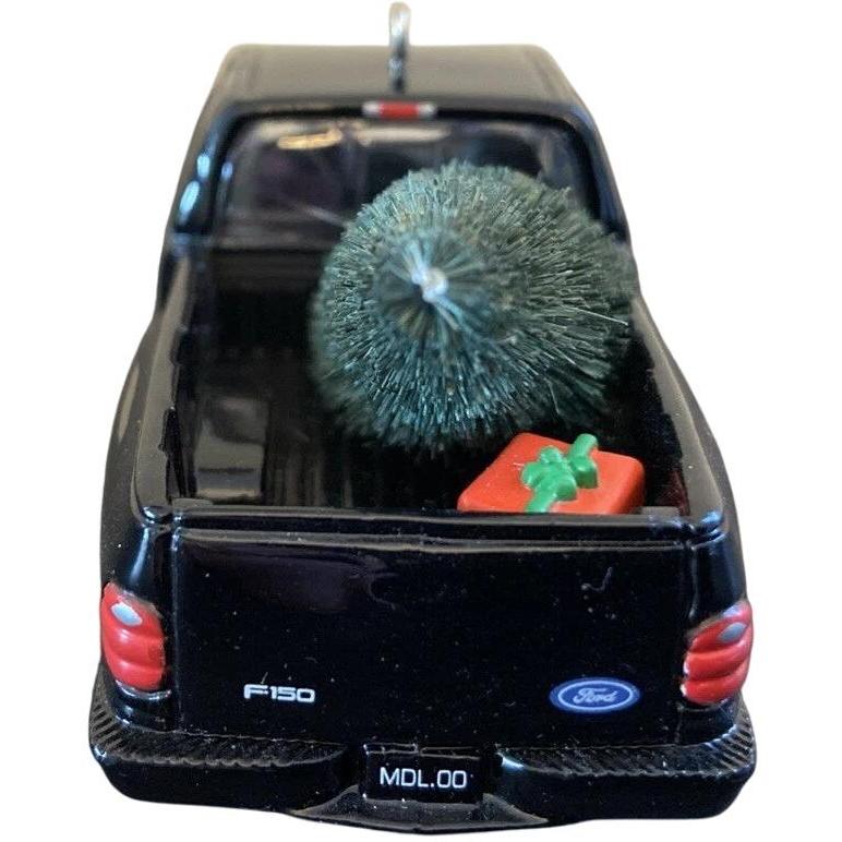 2004 Hallmark Ornament (2000) Ford F-150 Hallmark Ornament (All-American Trucks) QX8154