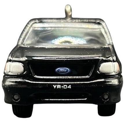 2004 Hallmark Ornament (2000) Ford F-150 Hallmark Ornament (All-American Trucks) QX8154