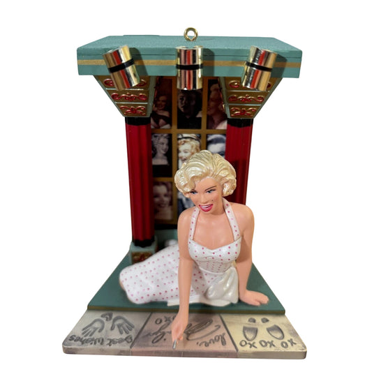 2004 Marilyn Christmas to All! Carlton Cards Ornaments (Marilyn Monroe) CXOR-113L