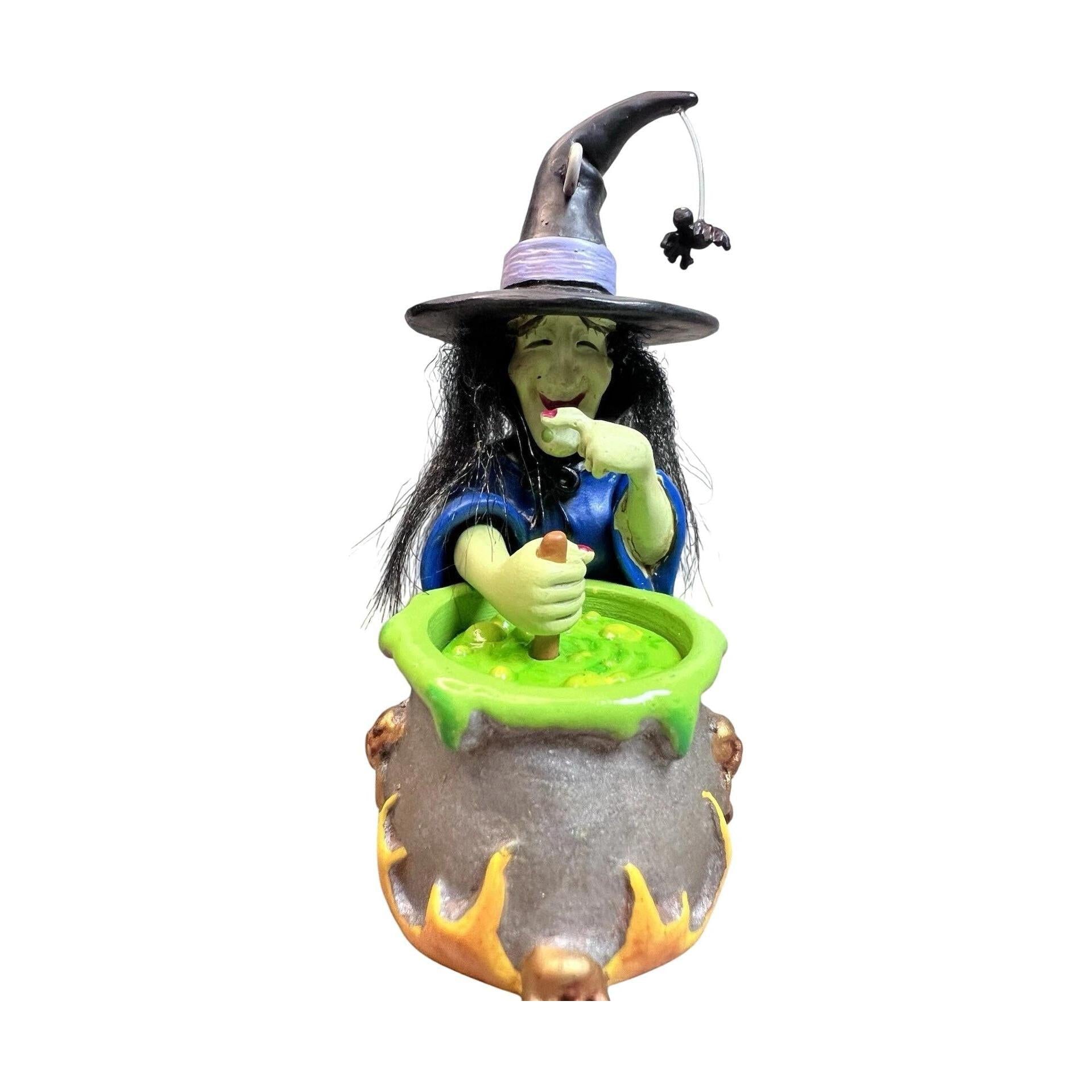 2004 Matilda, The Cook Hallmark Ornament (Halloween) QFO6041 – Already ...