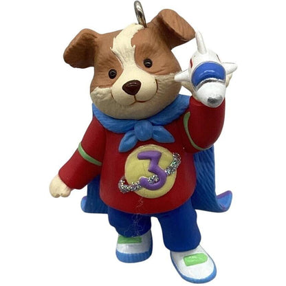 2004 My Third Christmas Hallmark Ornament (Child's Age Collection) QXG5681