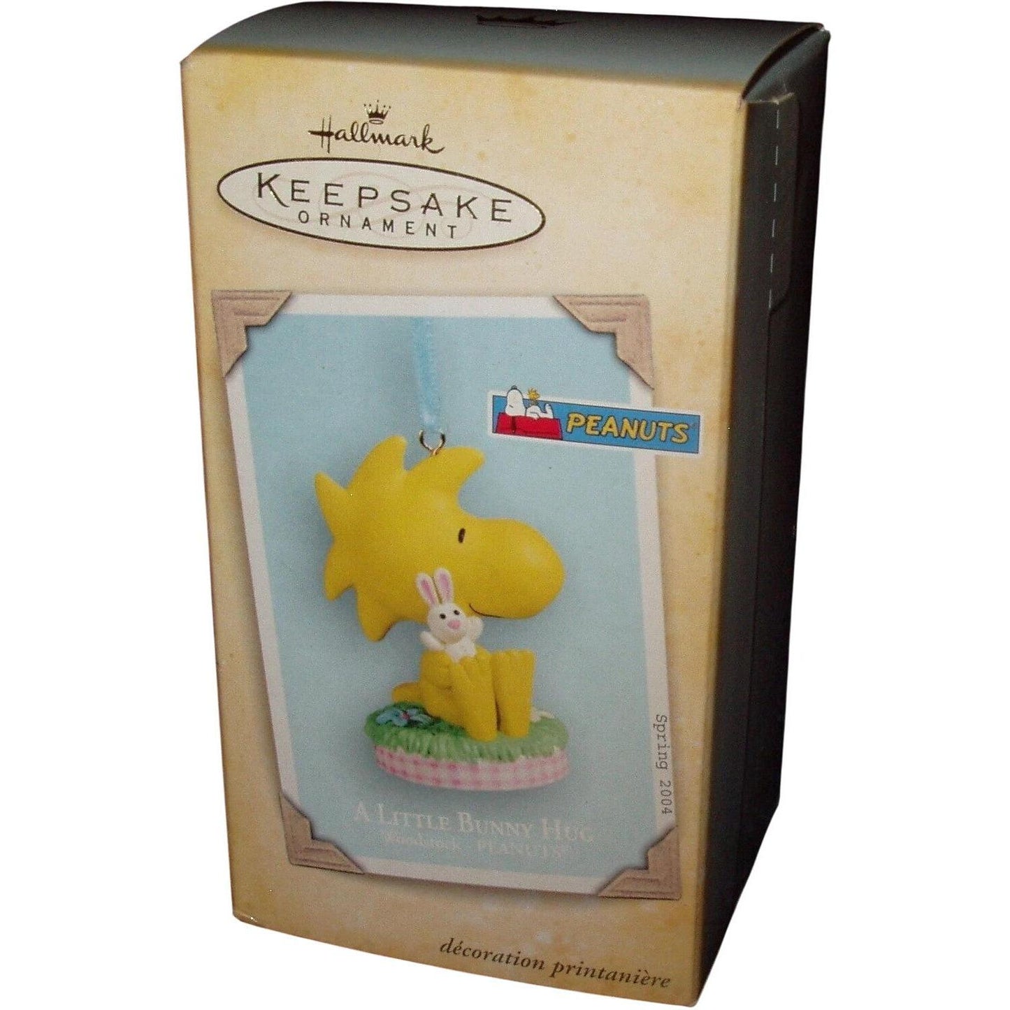 2004 A Little Bunny Hug Hallmark Ornament (Woodstock - Peanuts) QEO8381