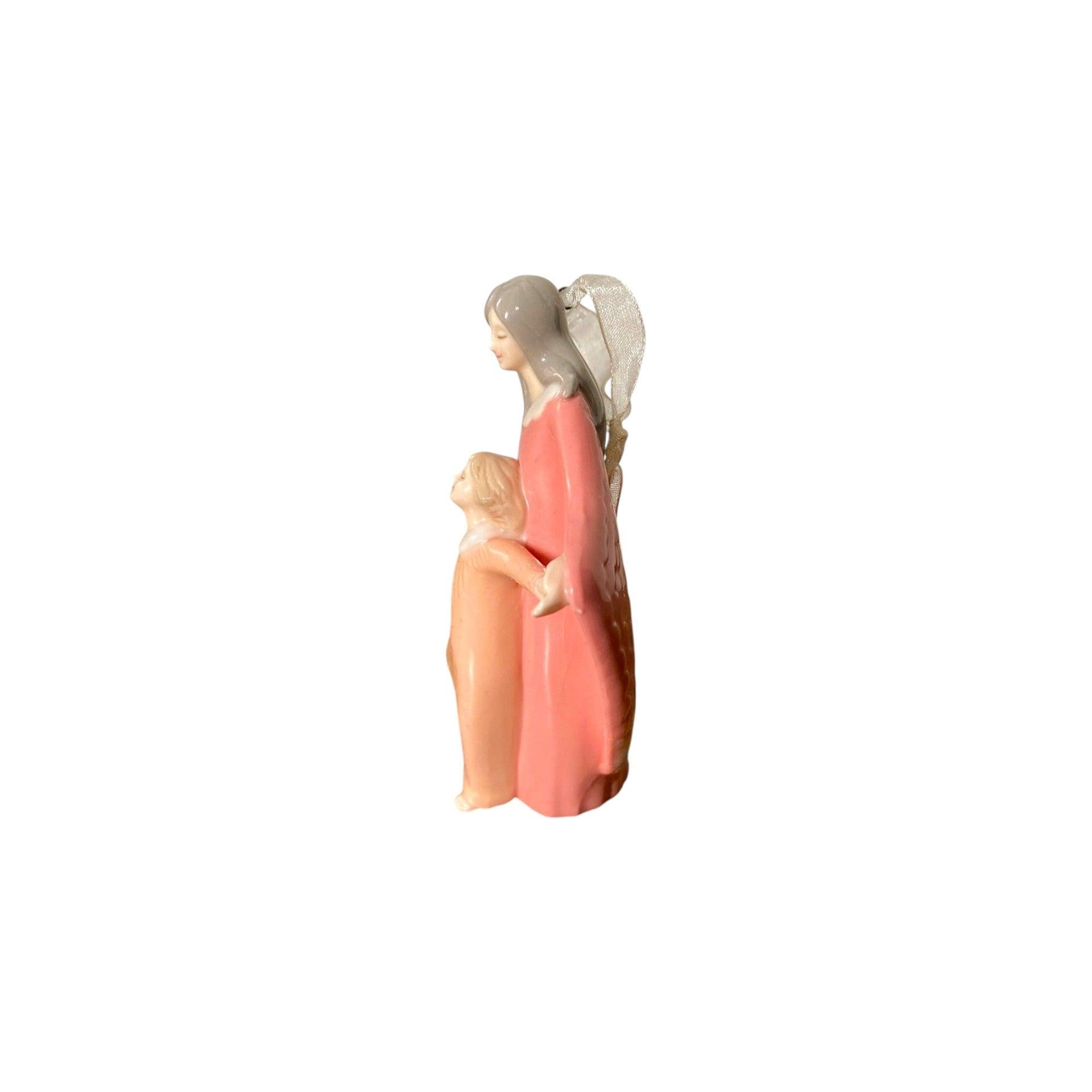 2004 An Angel's Touch Hallmark Ornament (Angel) QXG5634 Image7