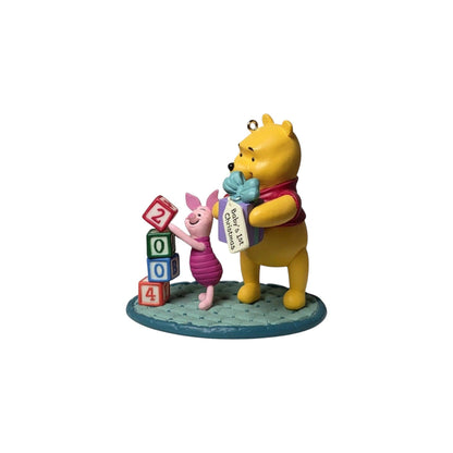 2004 Baby's First Christmas Hallmark Ornament (Winnie the Pooh) QXG5721 Image3