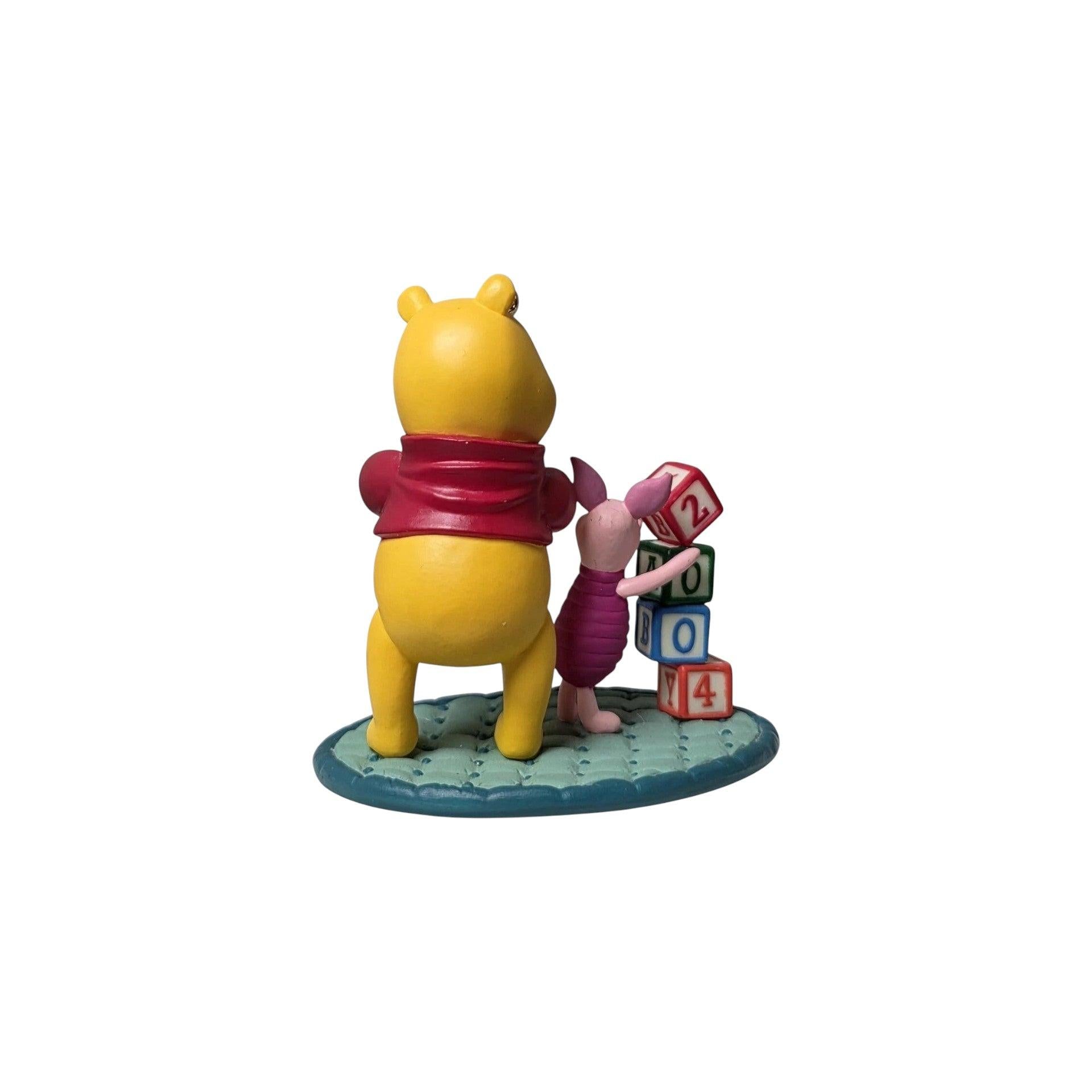 2004 Baby's First Christmas Hallmark Ornament (Winnie the Pooh) QXG5721 Image5