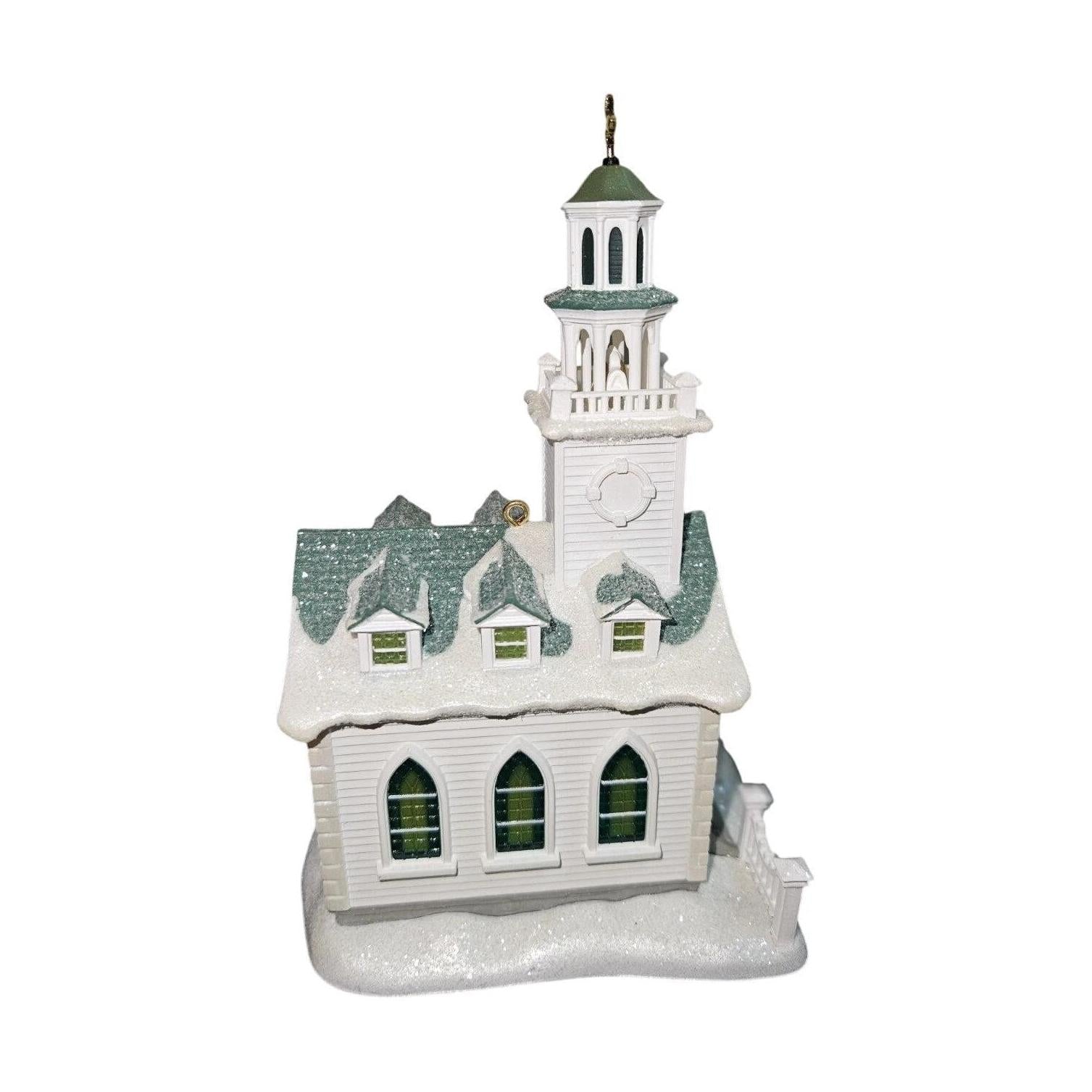 2004 Colonial Church Hallmark Ornament (Candlelight Services) QX8451 Image5