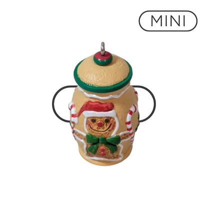 2004 Cookies, Anyone? Hallmark Ornament (Gingerbread) WD3037 Image1