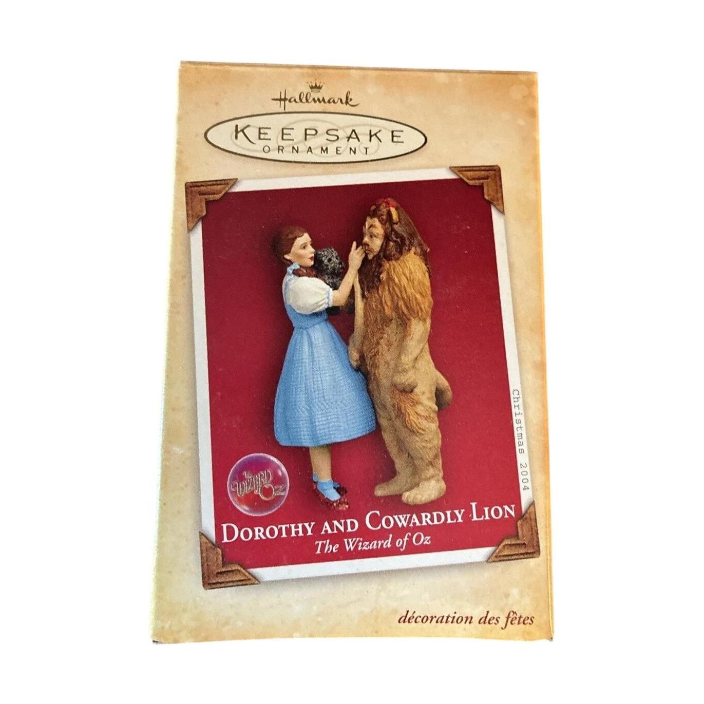 2004 Dorothy and Cowardly Lion Hallmark Ornament (The Wizard of Oz) QXI4021 Image2