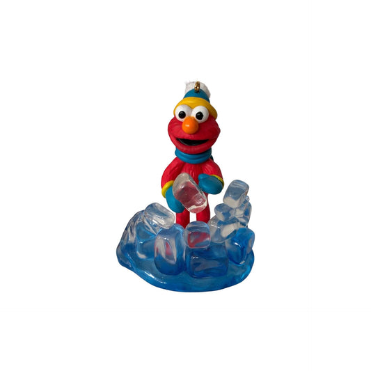2004 Elmo Loves Snow (Sesame Street) Carlton Cards Heirloom Ornament CXOR-119L Image1