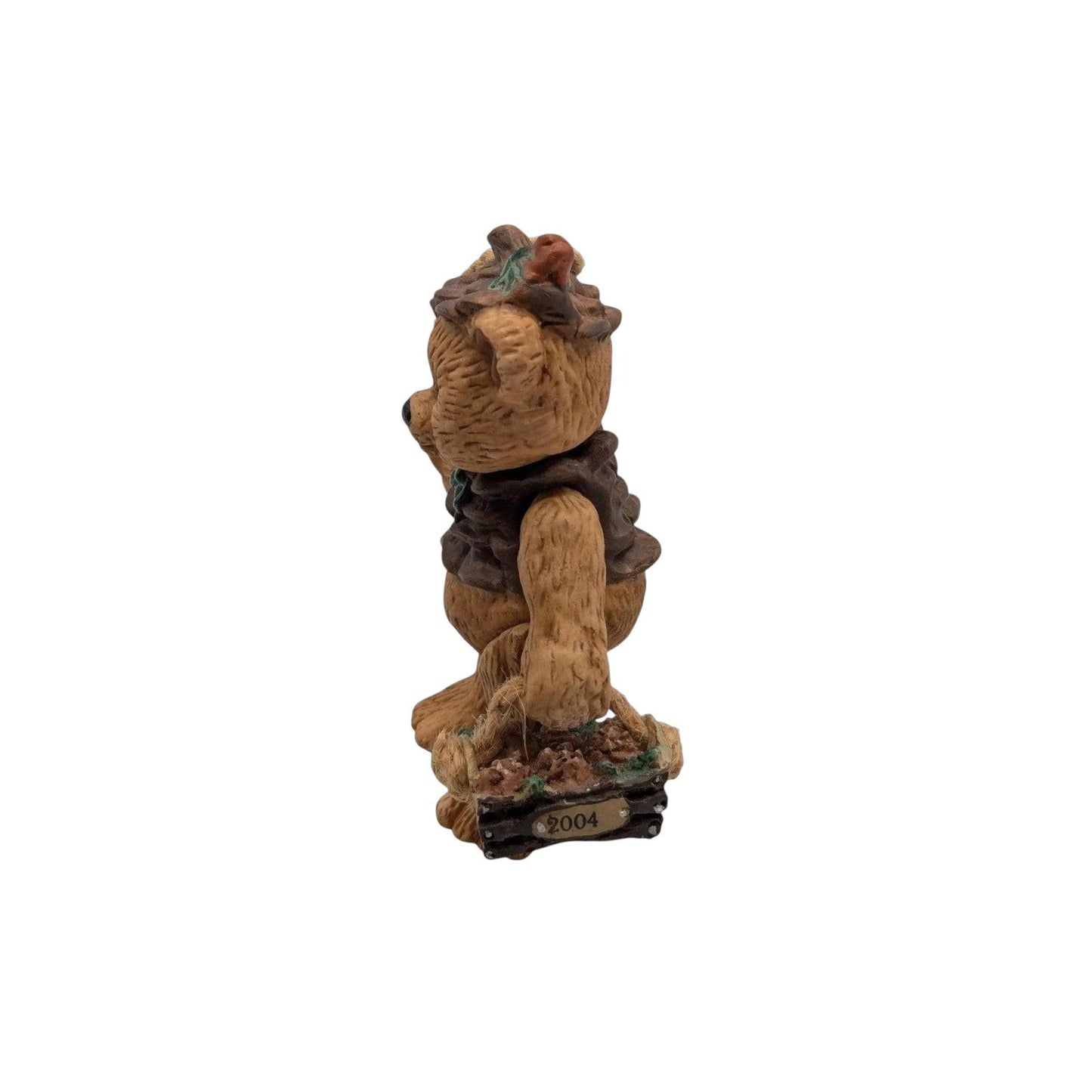 2004 Gift Bearers Hallmark Ornament (Gift Bearers) QX8401 Image4