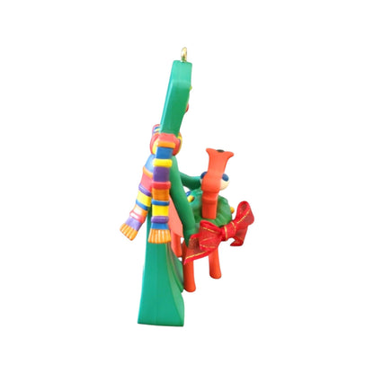2004 Happy Holidays from Gumby and Pokey! (Gumby) Carlton Cards Heirloom Ornament CXOR-111L Image4
