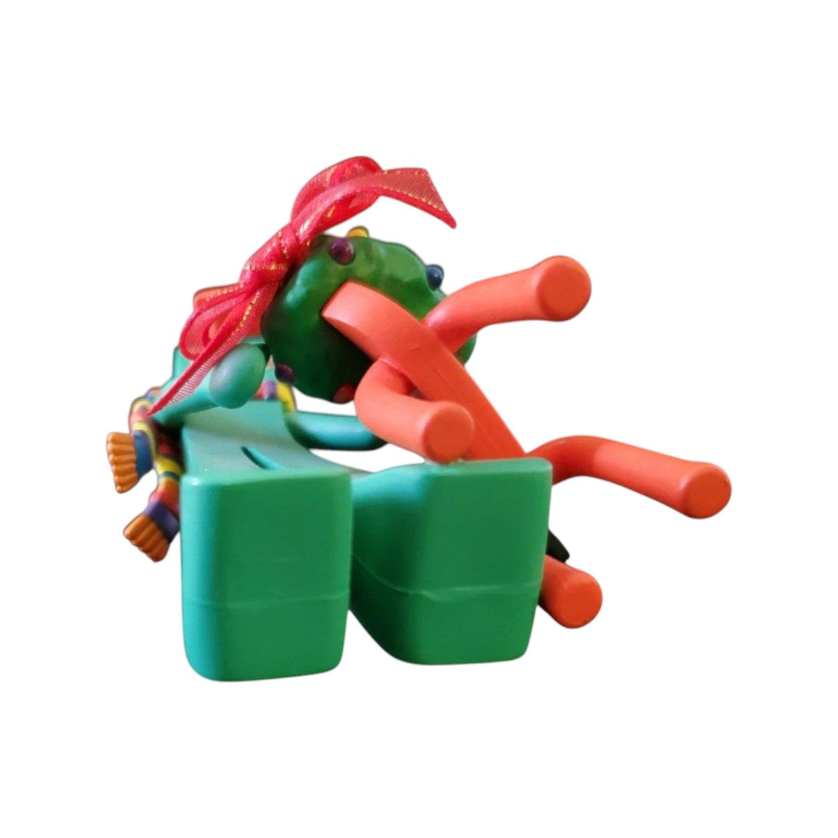2004 Happy Holidays from Gumby and Pokey! (Gumby) Carlton Cards Heirloom Ornament CXOR-111L Image5