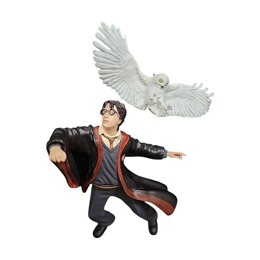 2004 Harry Potter and Hedwig Hallmark Ornament (Harry Potter) QXI4044 Image1
