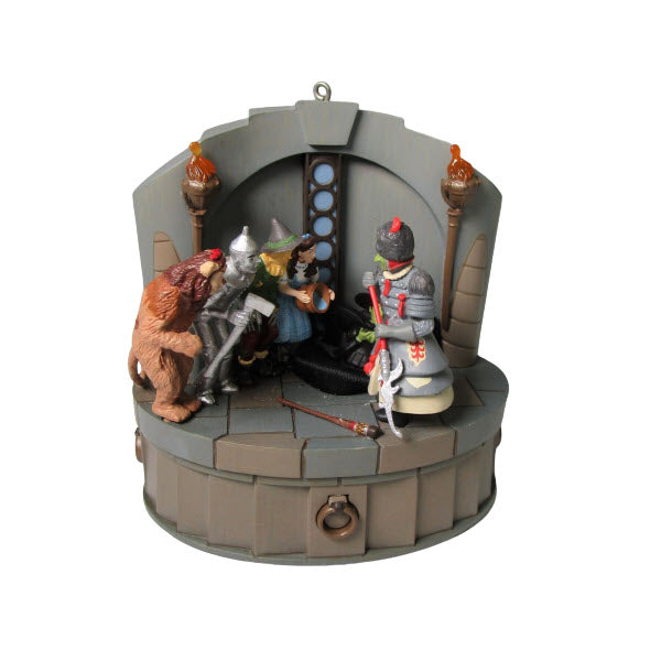 2004 I'm Melting! Melting! Hallmark Ornament (The Wizard of Oz) QXI4024