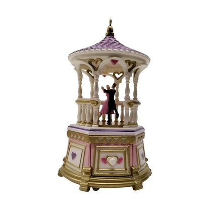 2004 Jewelry Box Gazebo Hallmark Ornament (Treasures and Dreams) QX8121 Image1
