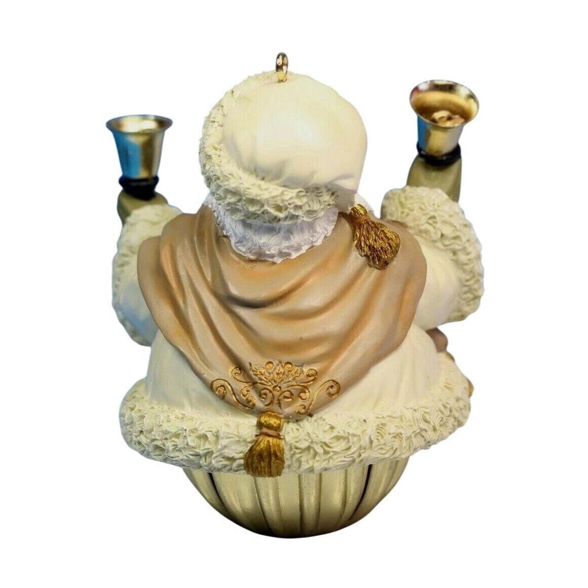 2004 Jolly Old Kris Jingle Hallmark Ornament (Santa Claus) QXG5501 Image3
