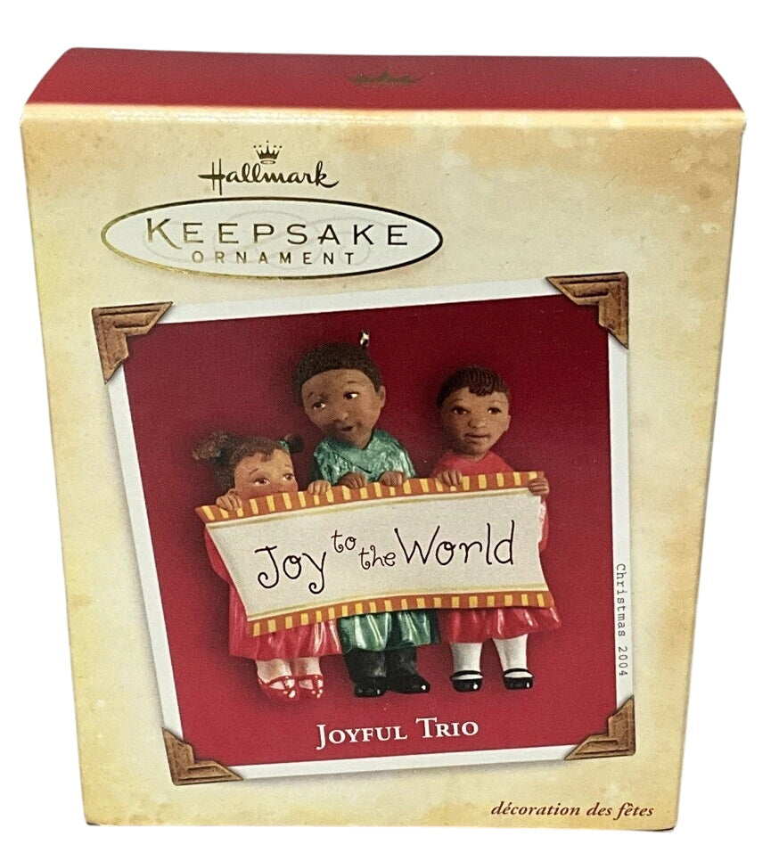 2004 Joyful Trio Hallmark Ornament (Joy to the World) QXG5481