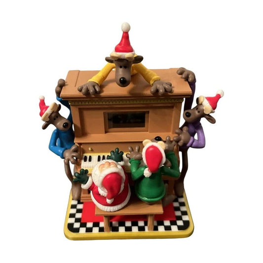 2004 Kris and the Kingles Hallmark Ornament (Kris and the Kingles) QX8114 Image1
