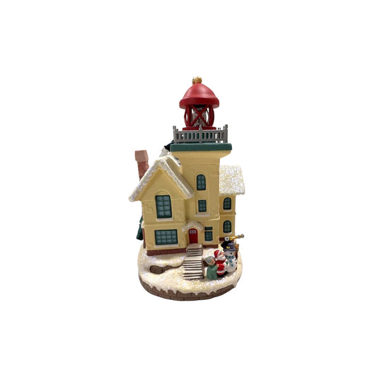 2004 Lighthouse Greetings Hallmark Ornament (Lighthouse Greetings) QX8104 Image1