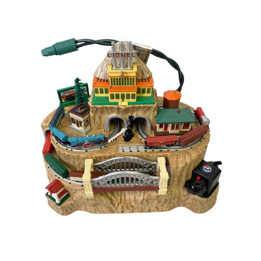 2004 Lionel Lionelville Trains Hallmark Ornament (Magic Train) QXI4111