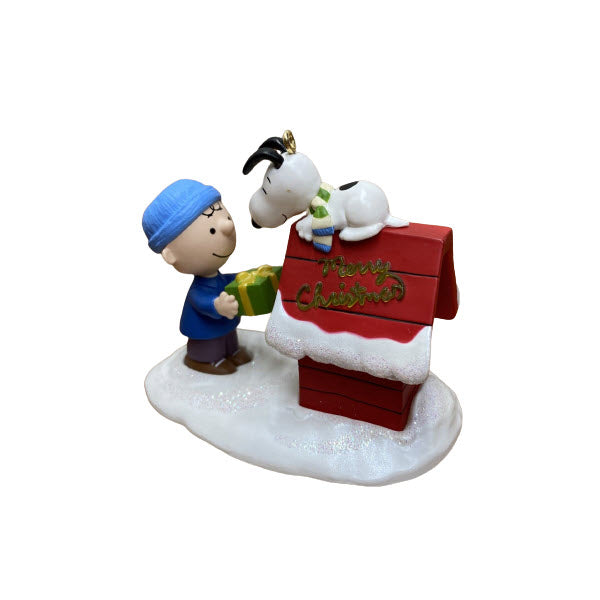 2004 Merry Christmas Snoopy! Hallmark Ornament (Peanuts) QXI4081