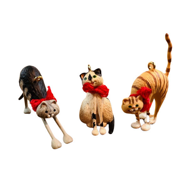 2004 Purr-fectly Contented Hallmark Ornament (Kitten) QXM5241