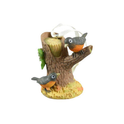 2004 Relaxing Robins Hallmark Ornament (Nature's Sketchbook) QEO8321