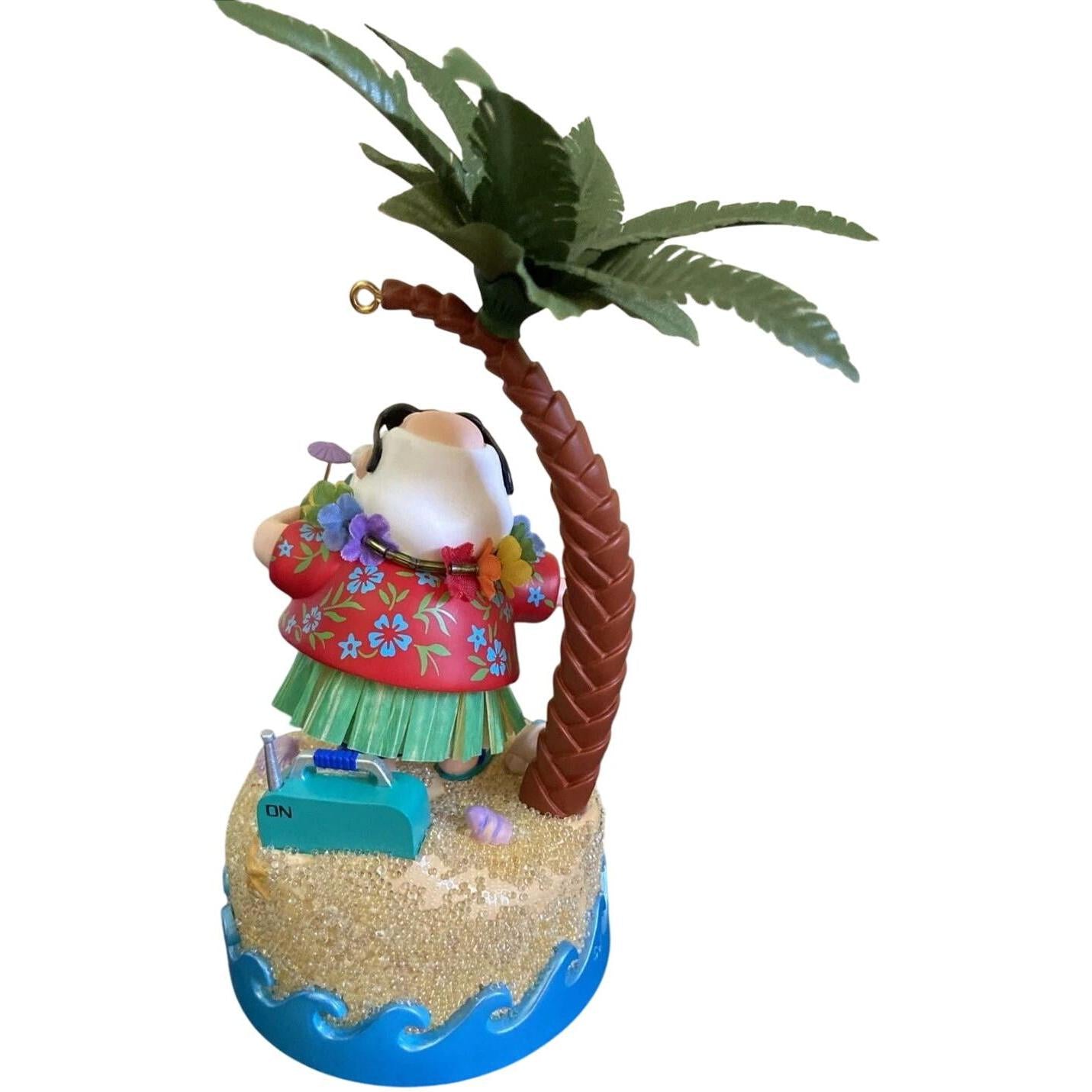 2004 Santa's Hula-Day! Hallmark Ornament (Beach) QLX7631