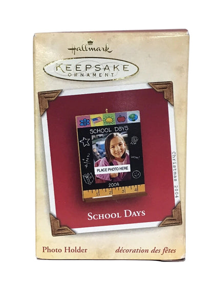 2004 School Hallmark Ornament (School) QXG5624 Image2