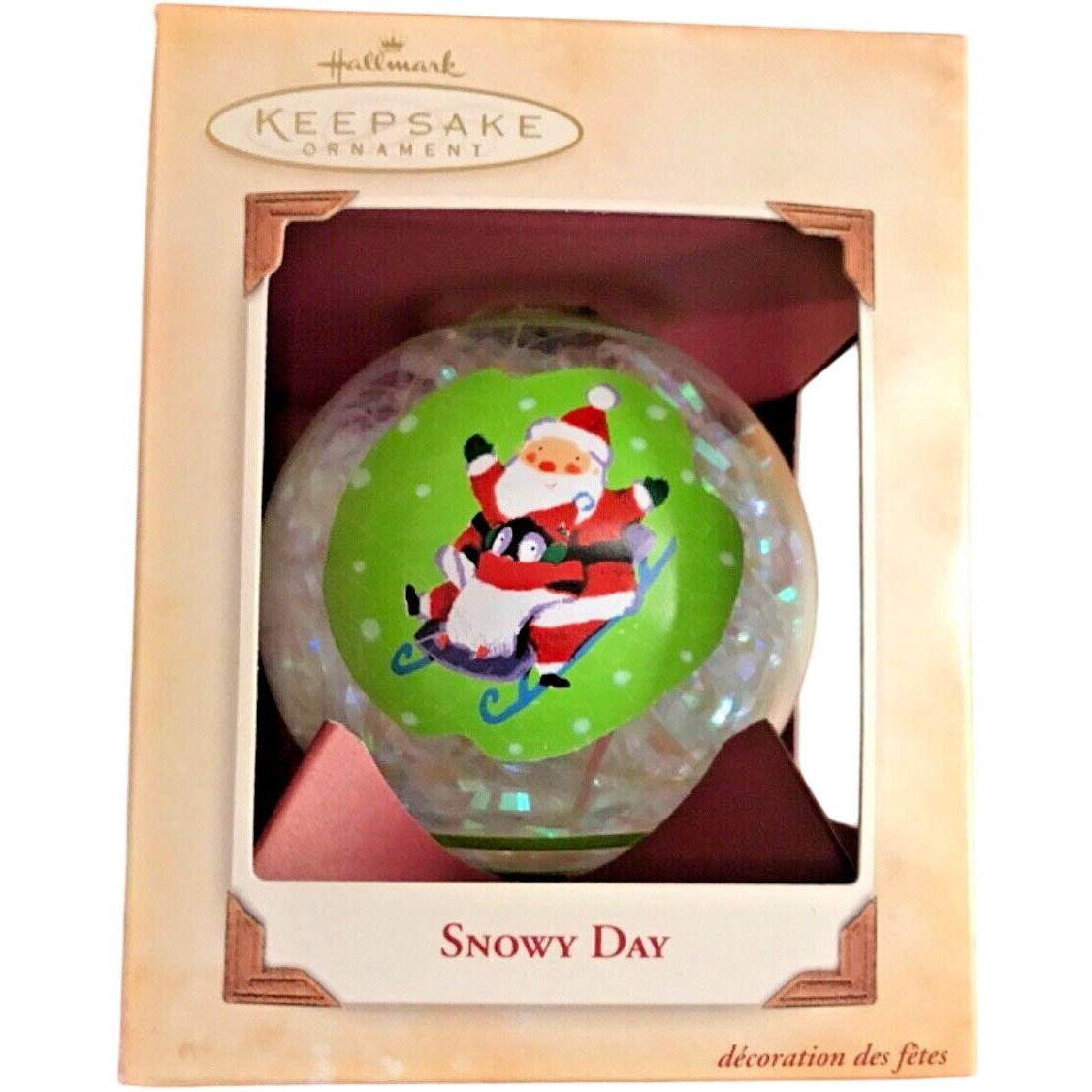 2004 Snowy Day Hallmark Ornament (Ball) QXG5454